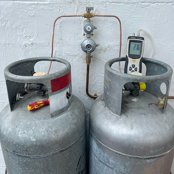 Custom twin LPG gas bottle setup