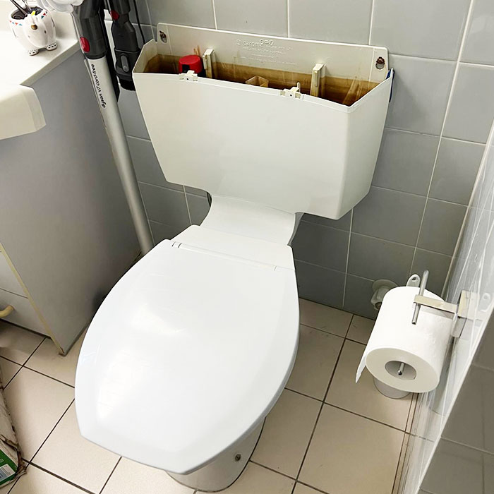 Toilet cistern replacement